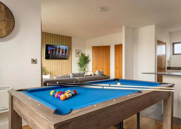Near City Centre, Penthouse, Etihad, Cooplive
